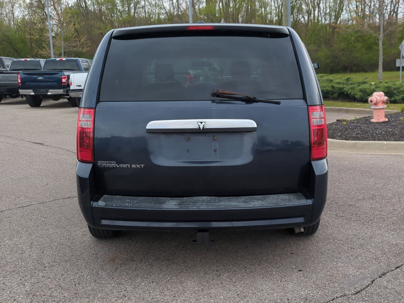 Used 2008 Dodge Grand Caravan SXT FWD image 7