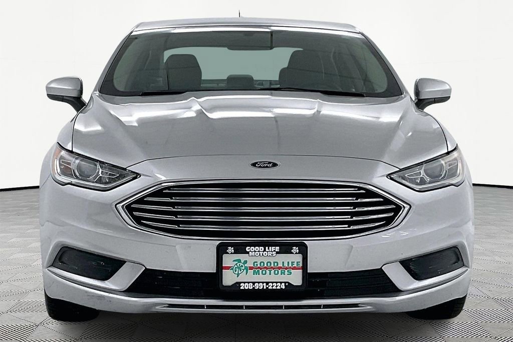 Used 2018 Ford Fusion S image 2