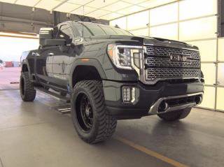 Used 2022 GMC Sierra 2500 Denali w/ Denali Ultimate Package AWD/4WD image 1