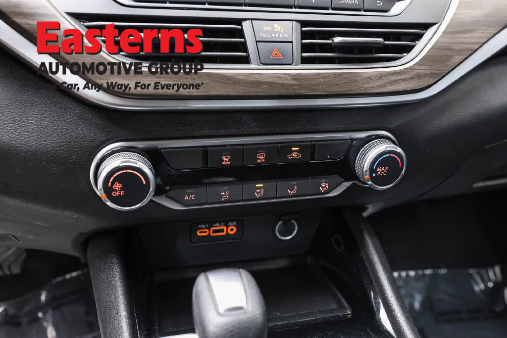 Used 2024 Nissan Altima 2.5 SV FWD image 22