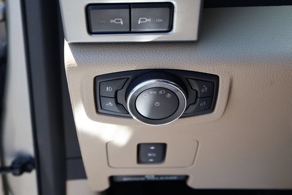 Used 2017 Ford F250 Lariat AWD/4WD image 15