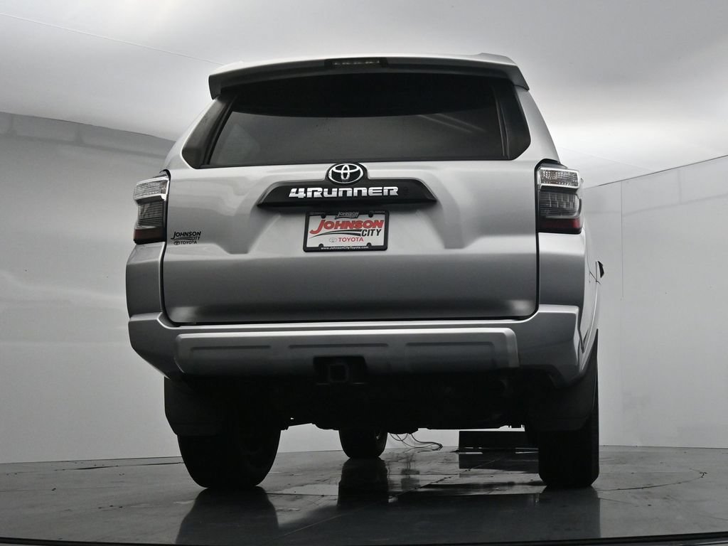 Used 2021 Toyota 4Runner TRD Off-Road AWD/4WD image 35