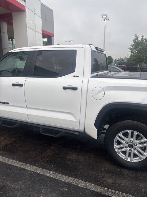 Used 2024 Toyota Tundra SR5 AWD/4WD image 9