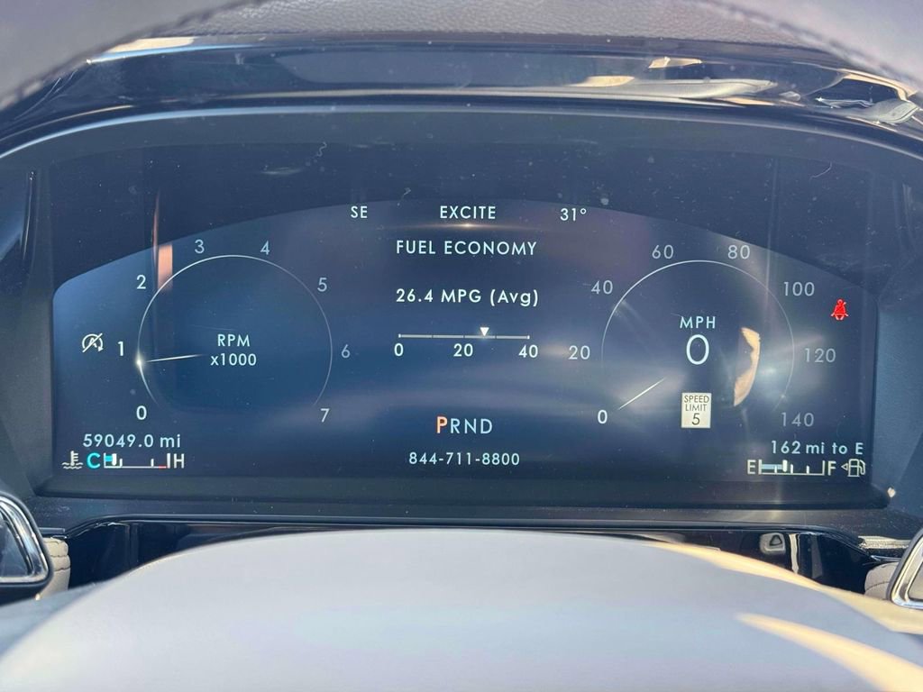 Used 2023 Lincoln Corsair AWD w/ Rear Removable Package Tray image 23