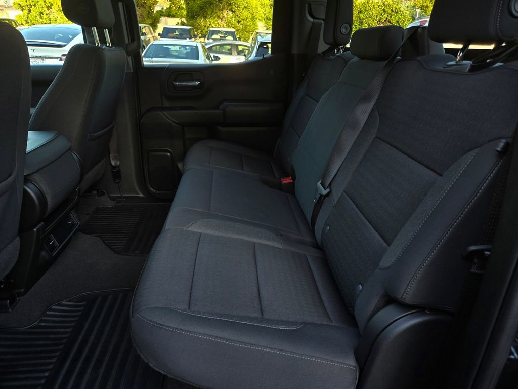 Used 2023 Chevrolet Silverado 1500 Custom image 12