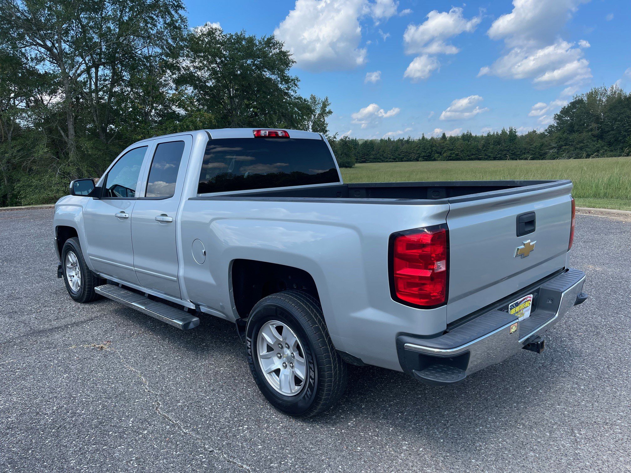 Used 2018 Chevrolet Silverado 1500 LT w/ All Star Edition image 3