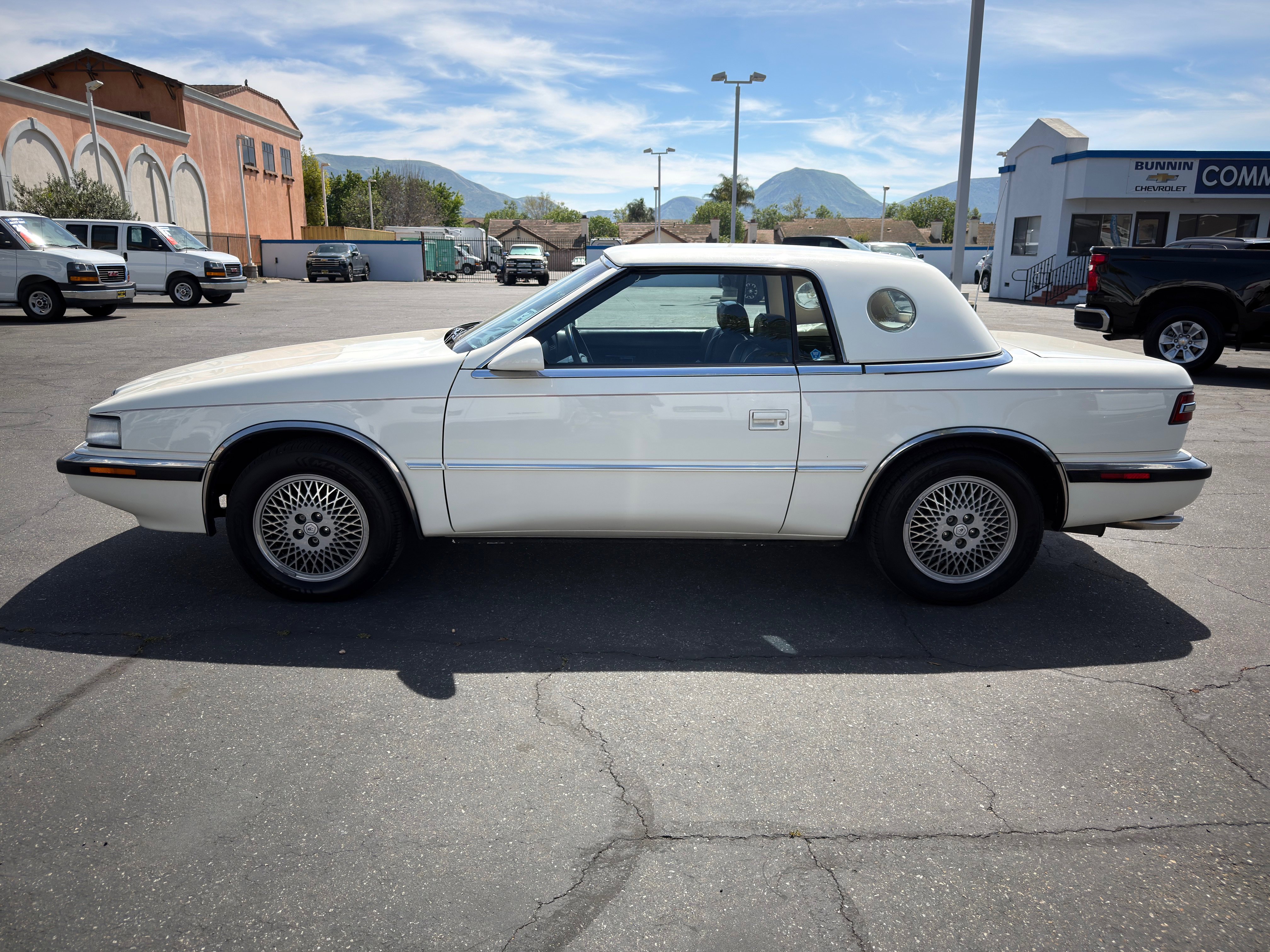 Used 1991 Chrysler TC by Maserati image 5