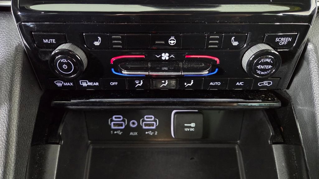 Used 2023 Jeep Grand Cherokee Altitude image 25