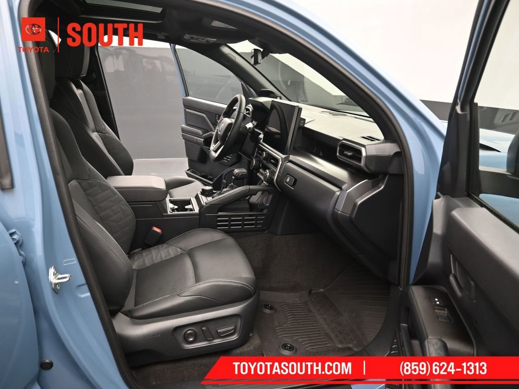 Used 2025 Toyota 4Runner TRD Off-Road Premium image 35