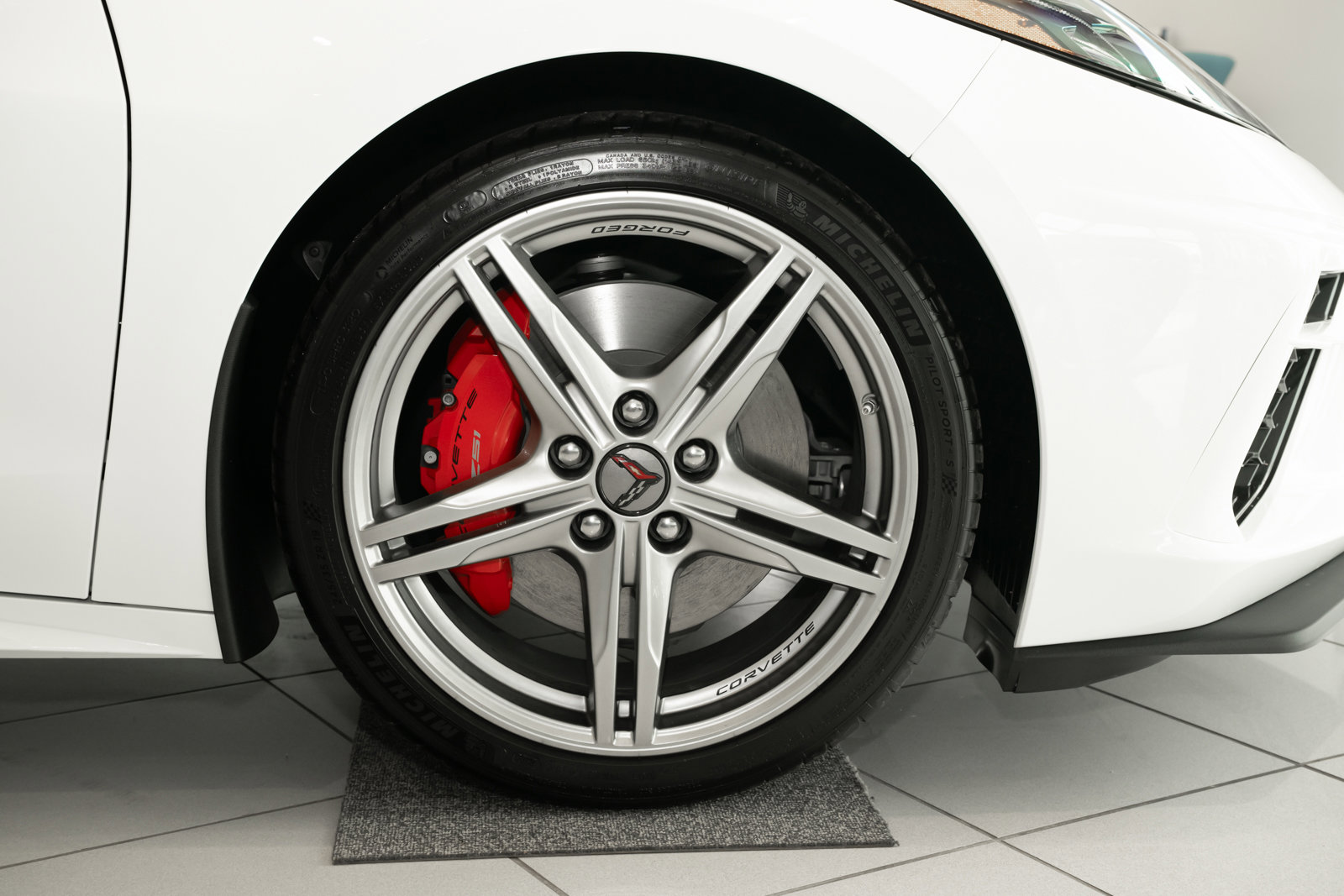 New 2026 Chevrolet Corvette Stingray Premium Cpe w/ Z51 Performance Package image 10