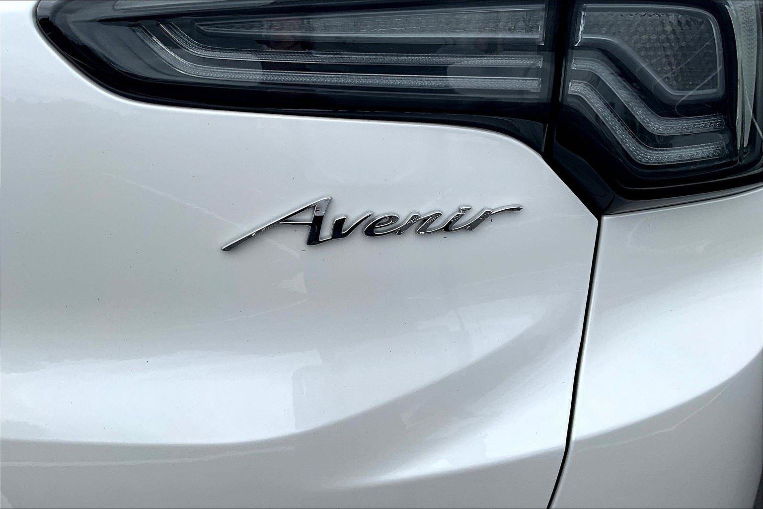 Certified 2024 Buick Encore GX Avenir image 8