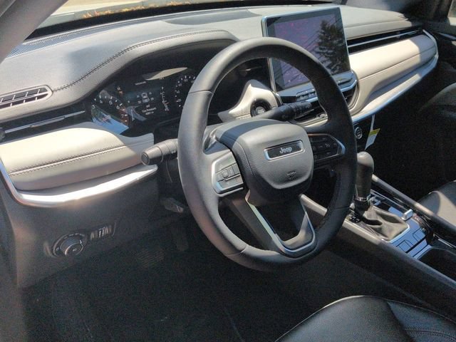 Used 2024 Jeep Compass Limited w/ Sun and Sound Group AWD/4WD image 12