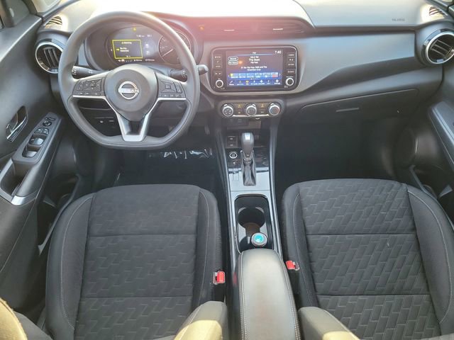 Used 2023 Nissan Kicks SV image 12