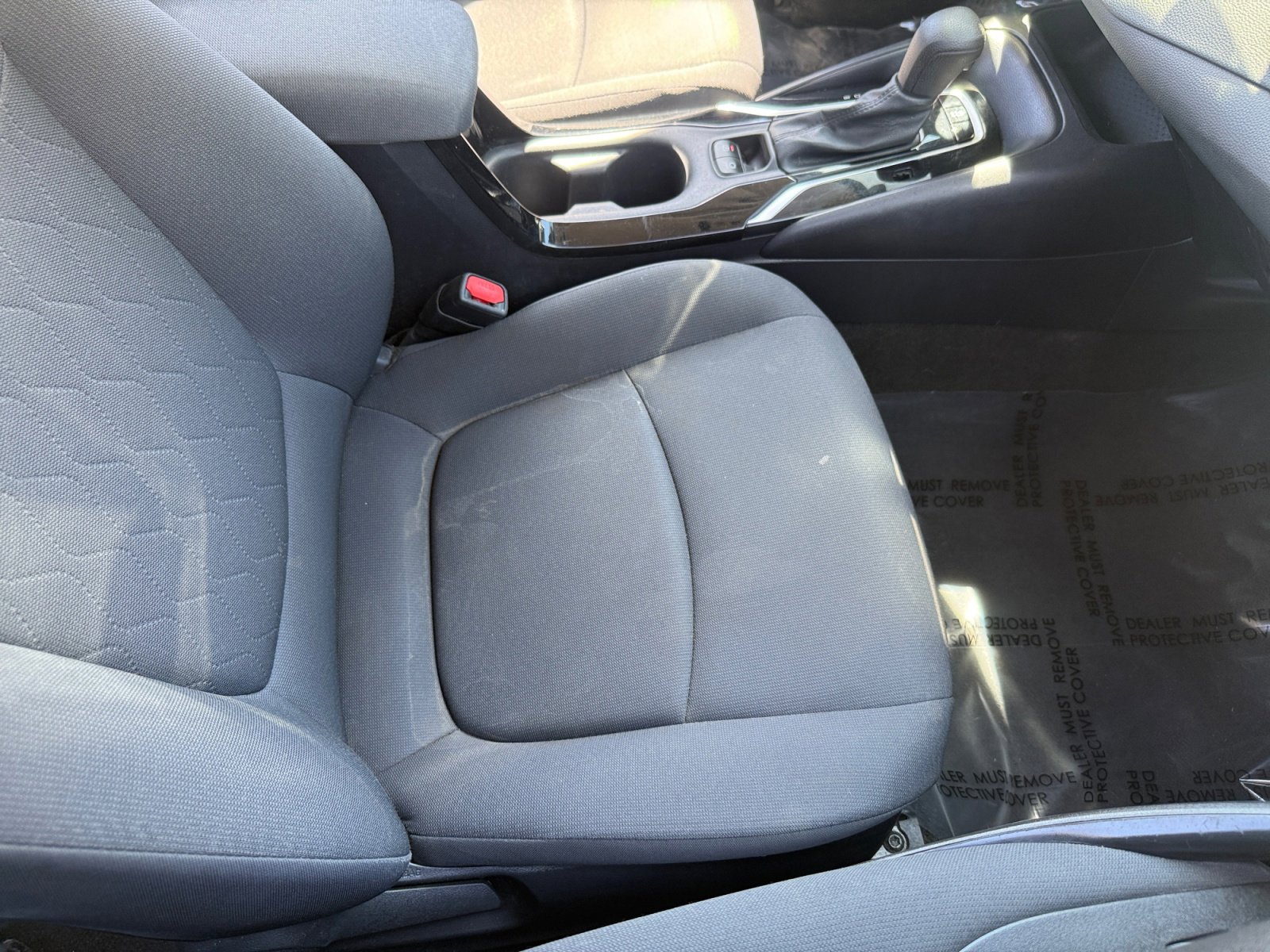 Used 2022 Toyota Corolla LE image 17