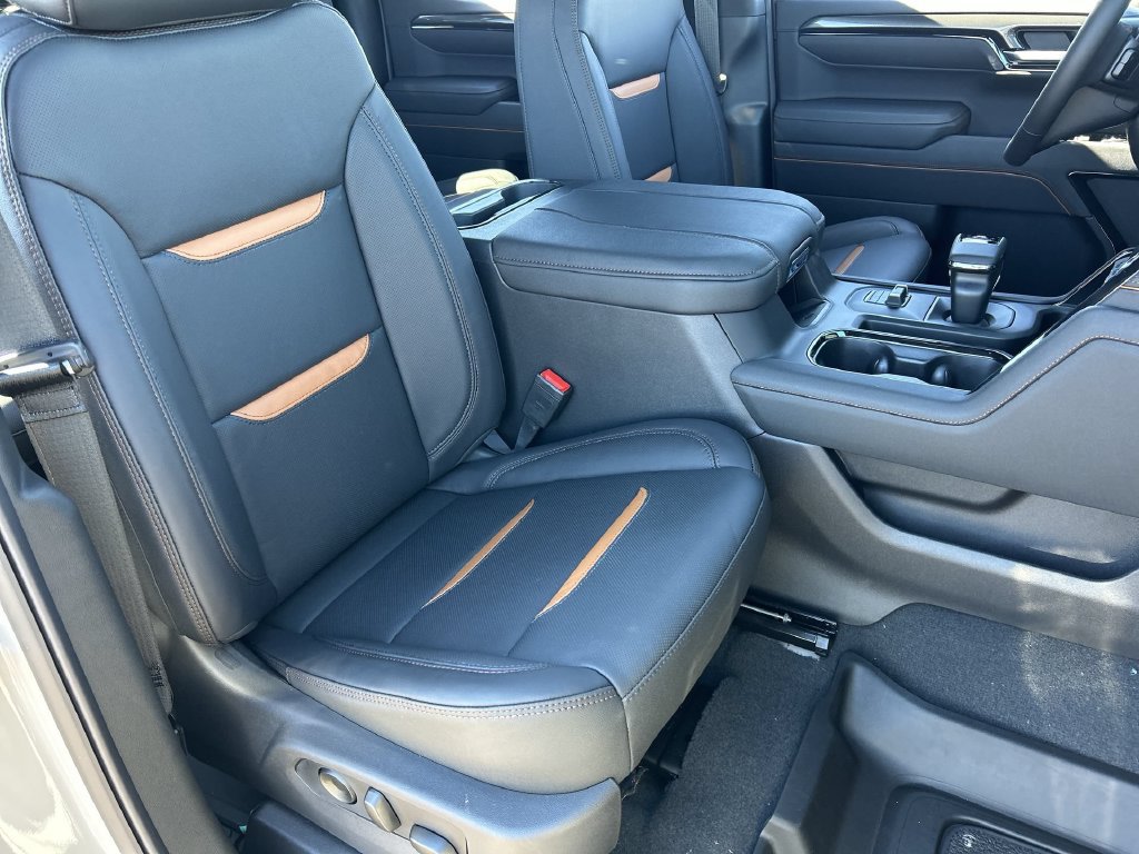 New 2026 GMC Sierra 1500 AT4 w/ Technology Package AWD/4WD image 27