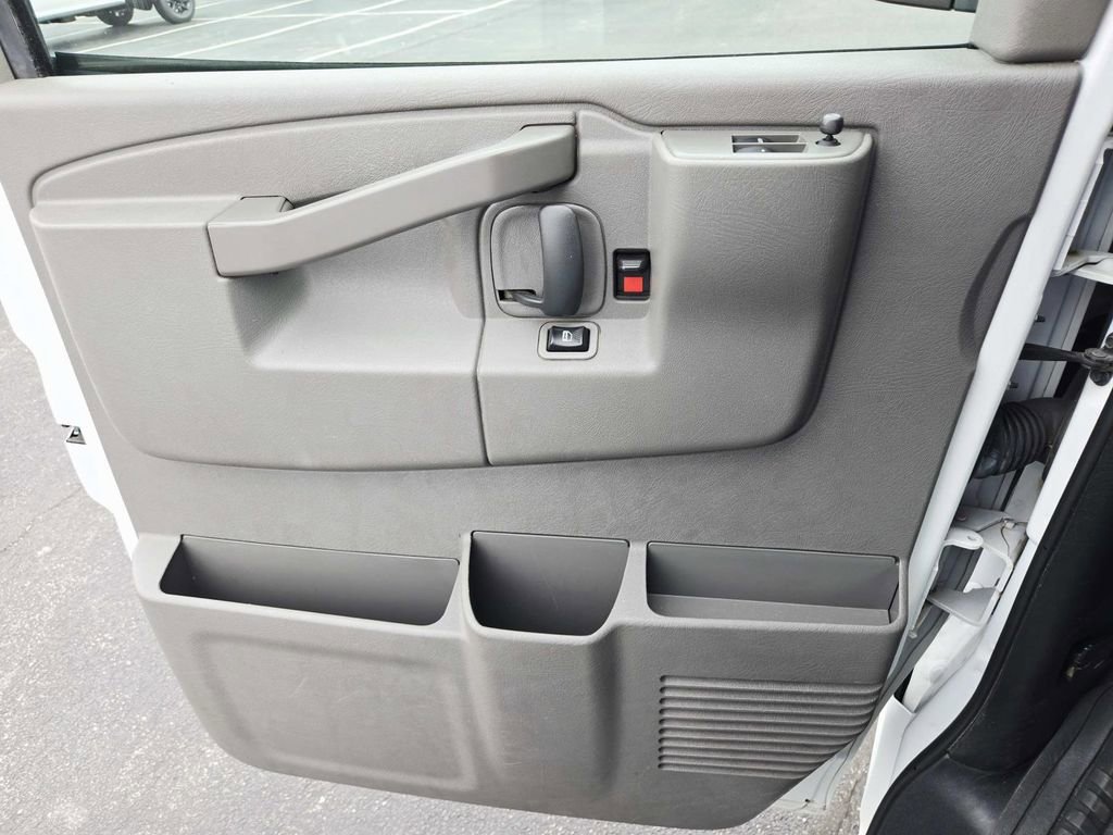 Used 2021 GMC Savana 2500 w/ Driver Convenience Package image 30