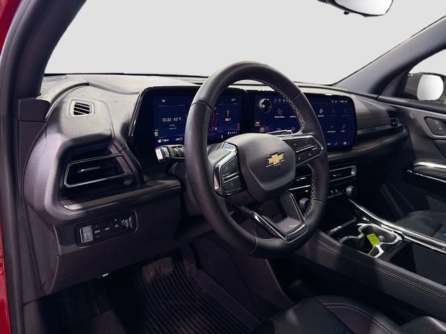 Used 2026 Chevrolet Traverse LT w/ Driver Confidence Package image 9