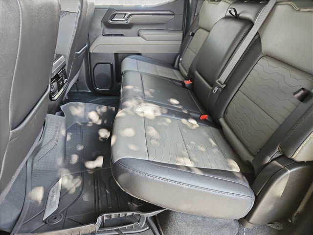 Used 2025 Chevrolet Silverado 1500 ZR2 w/ Technology Package AWD/4WD image 19