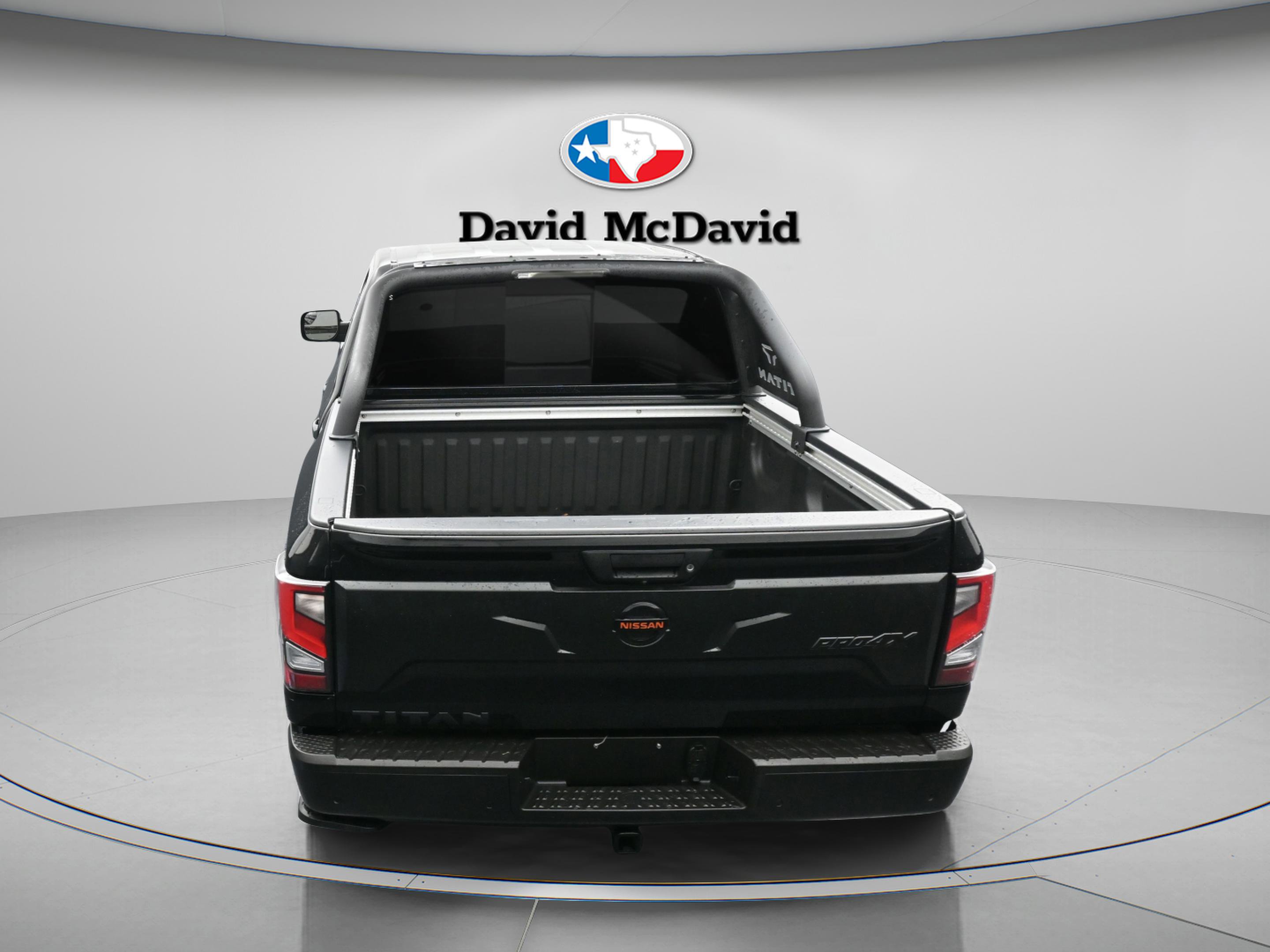Used 2021 Nissan Titan PRO-4X w/ Pro-4x Convenience Package image 2