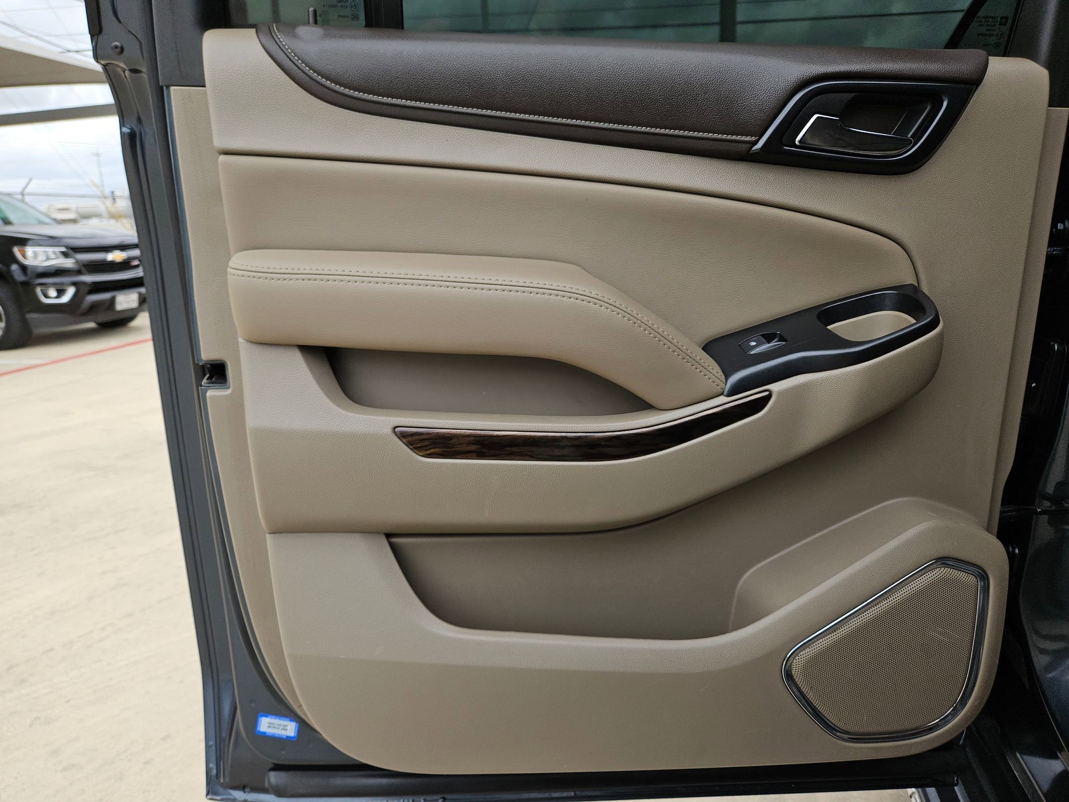 Used 2019 GMC Yukon XL SLT w/ Open Road Package image 15