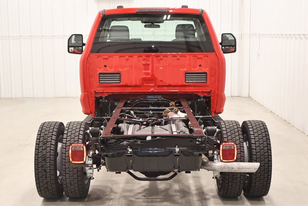 New 2026 Ford F550 4x4 Regular Cab Super Duty image 7