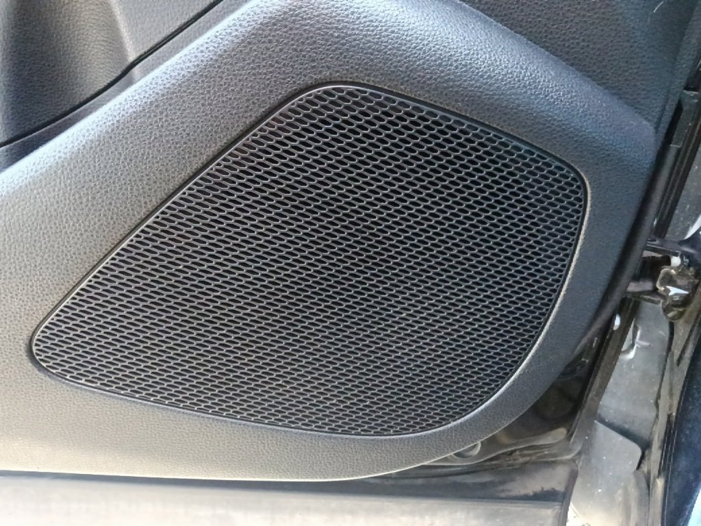 Used 2024 Toyota Corolla Cross LE w/ Moonroof Package image 13