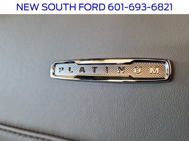 New 2027 Ford F250 Platinum w/ Platinum Plus Package AWD/4WD image 14