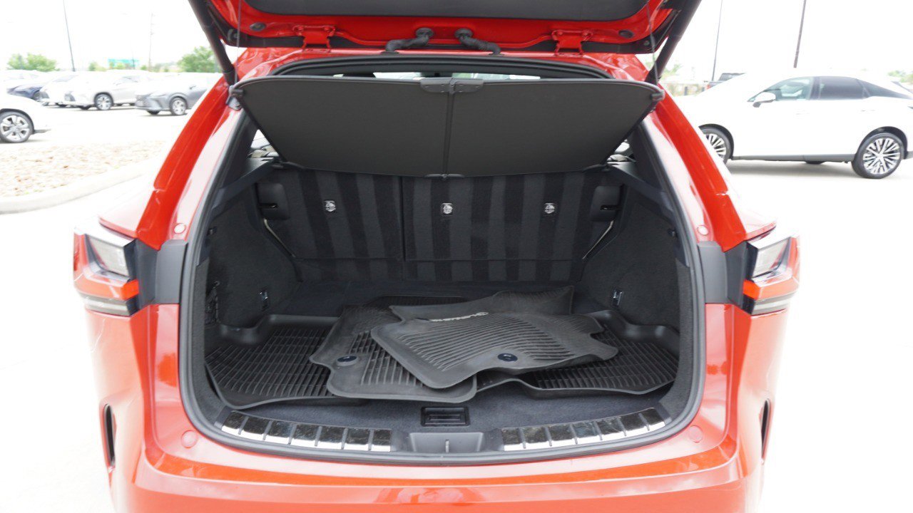 Certified 2023 Lexus NX 250 FWD w/ Towing Package (2000 Lbs) image 35