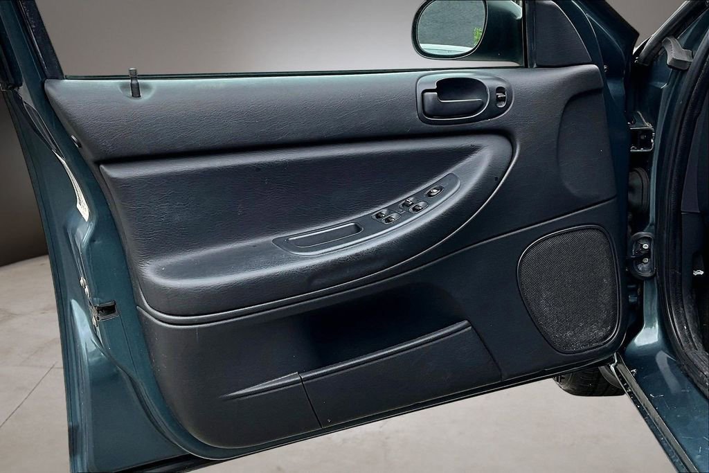 Used 2006 Chrysler Sebring Sedan FWD image 19