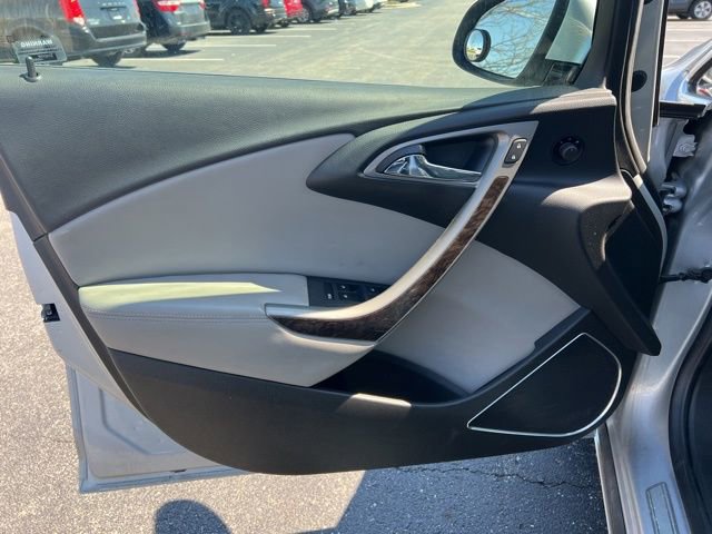 Used 2013 Buick Verano image 23