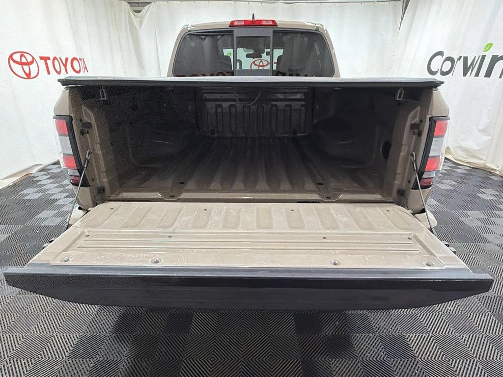Used 2022 Nissan Frontier PRO-4X w/ Technology Package AWD/4WD image 15