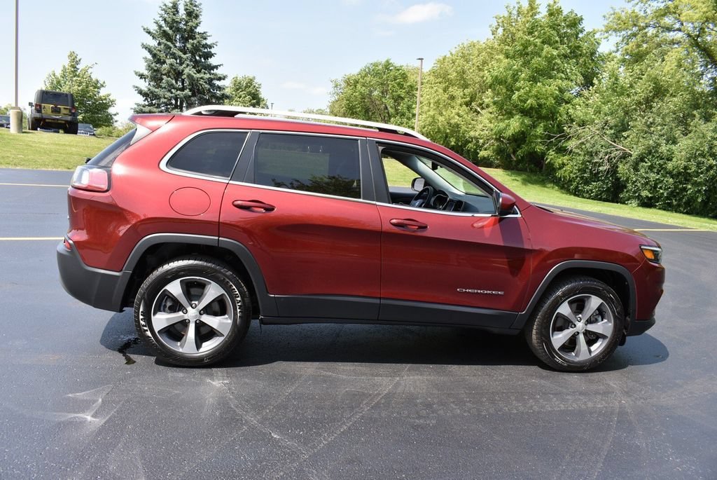 Used 2019 Jeep Cherokee Limited AWD/4WD image 4