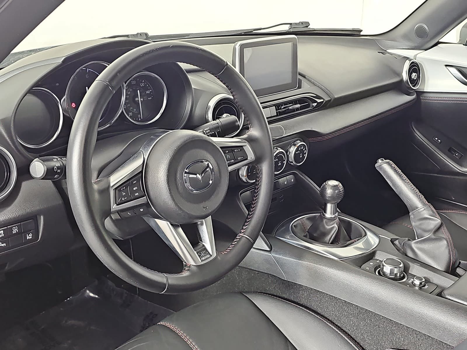 Used 2016 MAZDA MX-5 Miata Grand Touring RWD image 13