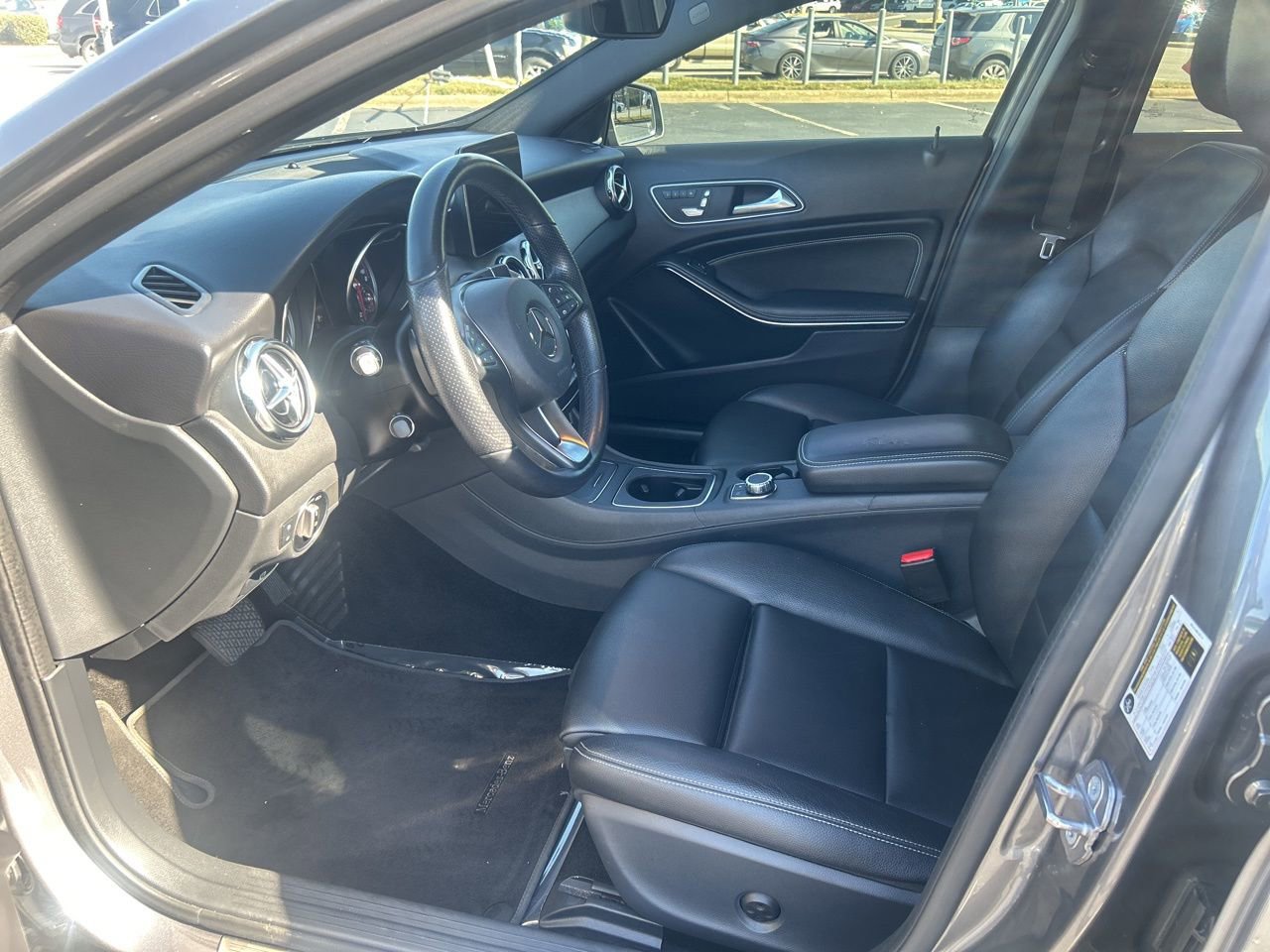 Used 2020 Mercedes-Benz GLA 250 4MATIC image 13