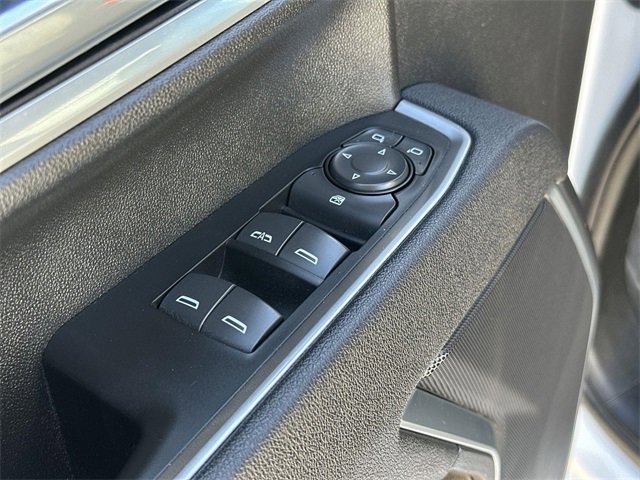 Used 2025 Chevrolet Silverado 3500 LT w/ Convenience Package image 22