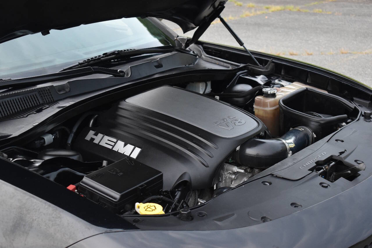 Used 2018 Dodge Charger R/T image 37