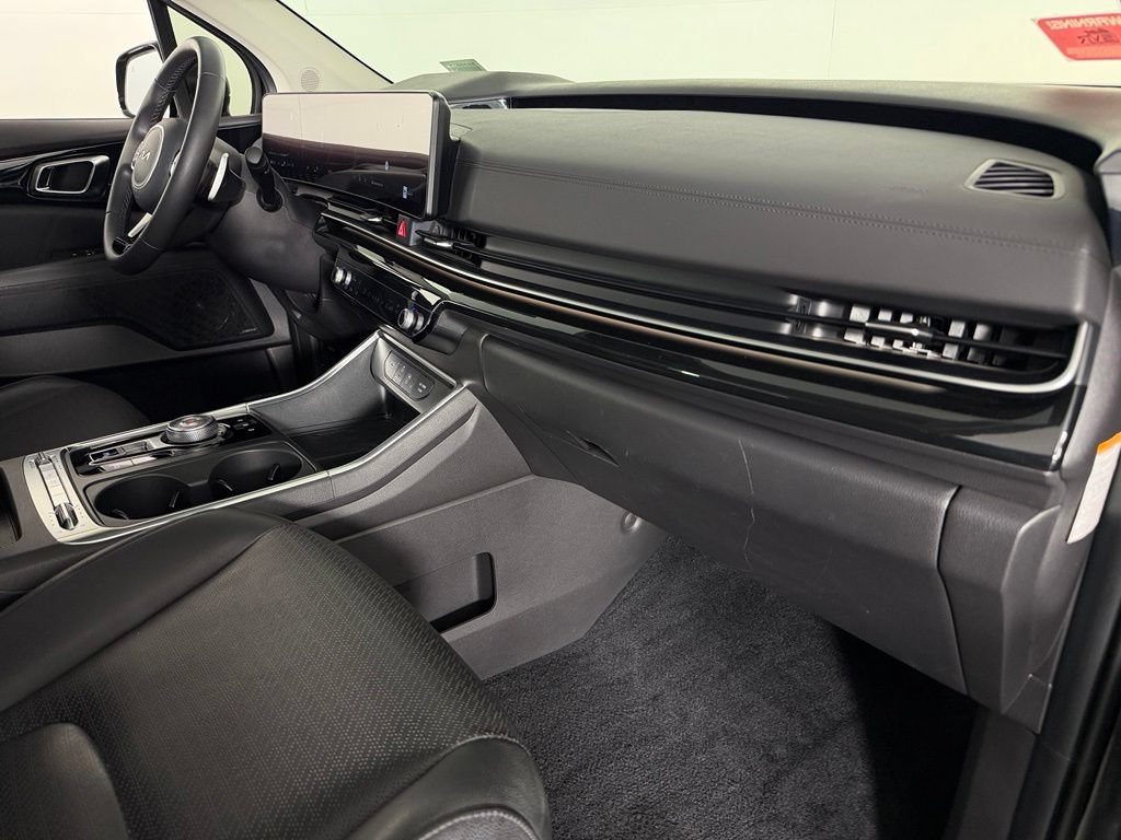 Used 2025 Kia Carnival SX Prestige FWD image 15