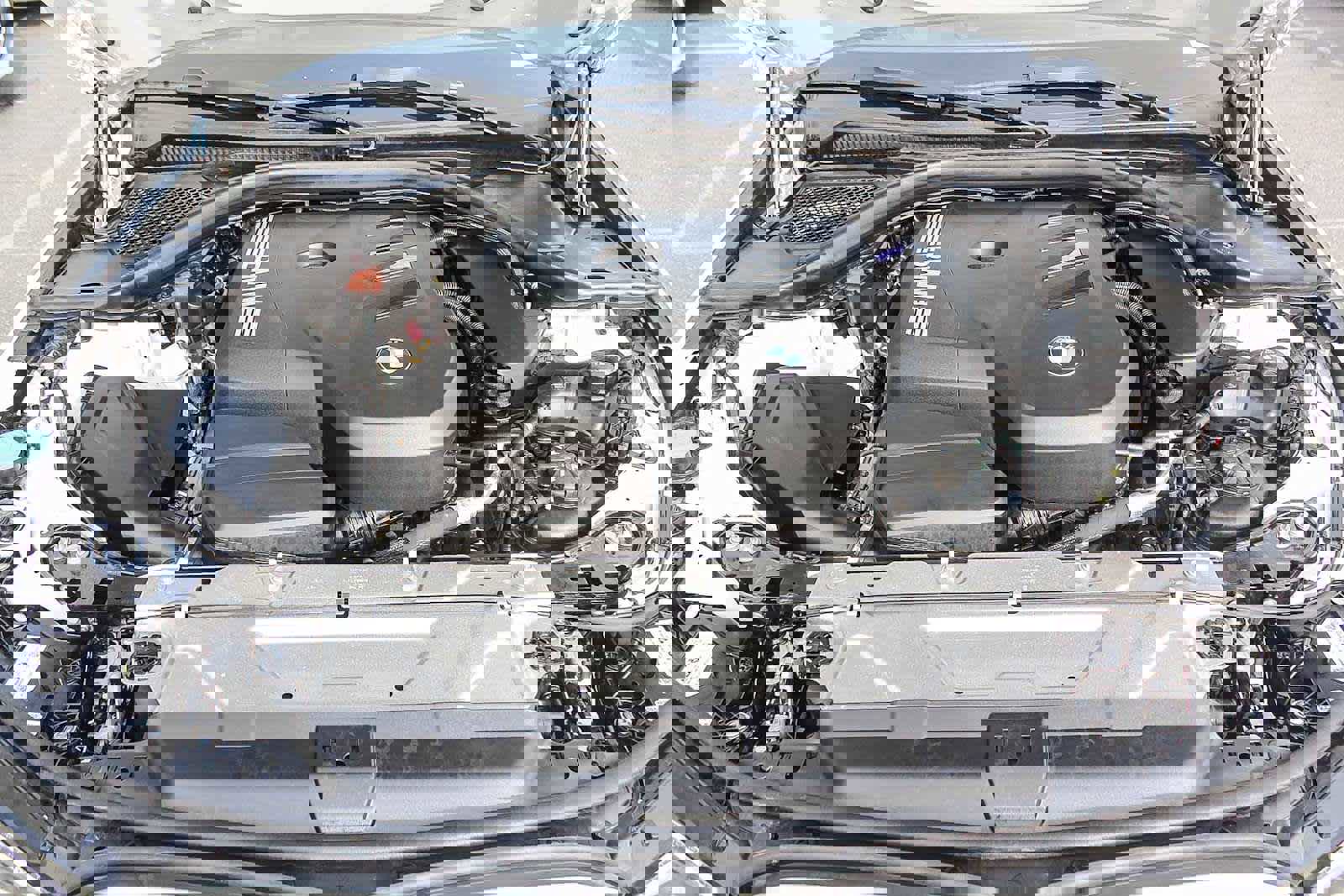 Used 2025 BMW 330i Sedan w/ Premium Package image 26