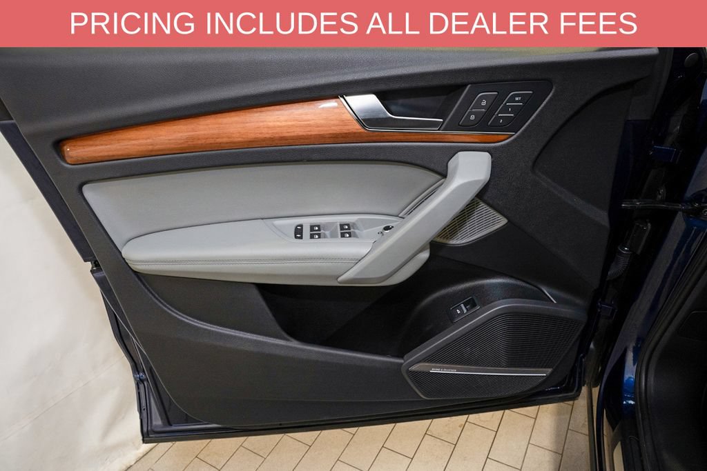 Used 2021 Audi Q5 Prestige w/ Prestige Package AWD/4WD image 14
