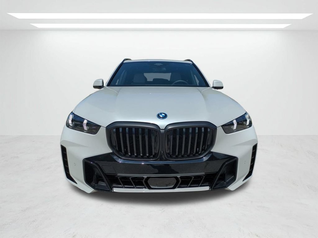 New 2026 BMW X5 xDrive50e w/ M Sport Package AWD/4WD image 9
