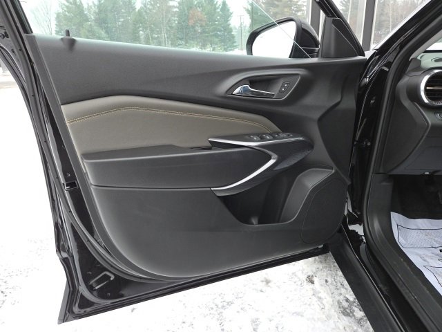 New 2026 Chevrolet Trax ACTIV w/ Driver Confidence Package image 35