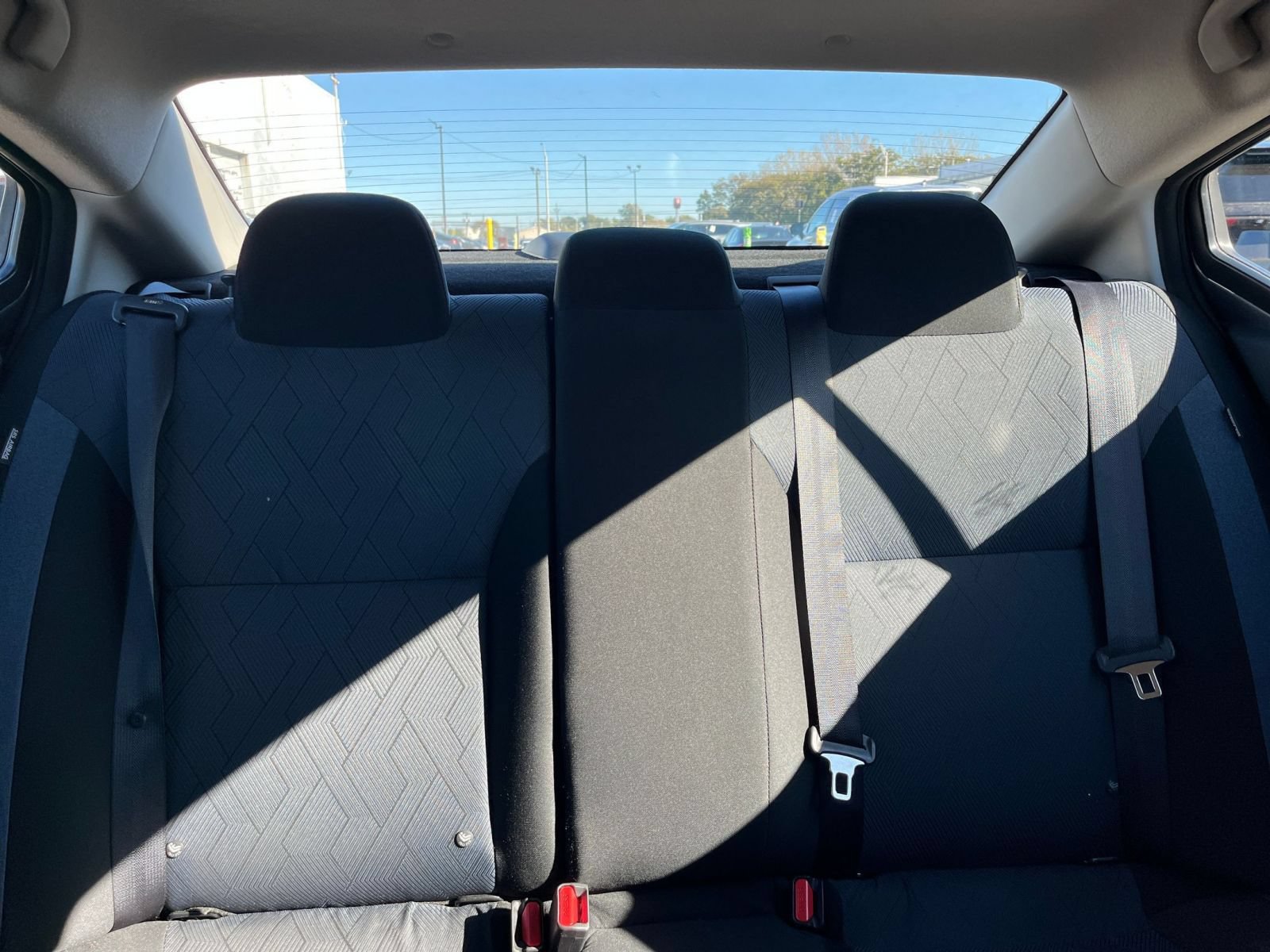 Used 2025 Nissan Versa SV FWD image 36