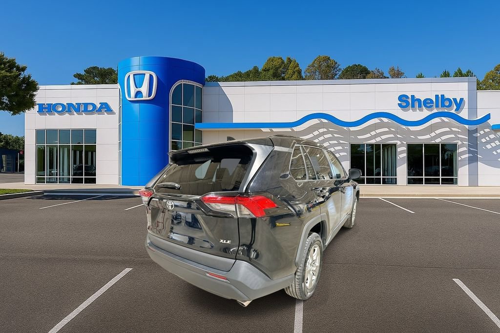 Used 2024 Toyota RAV4 XLE image 8