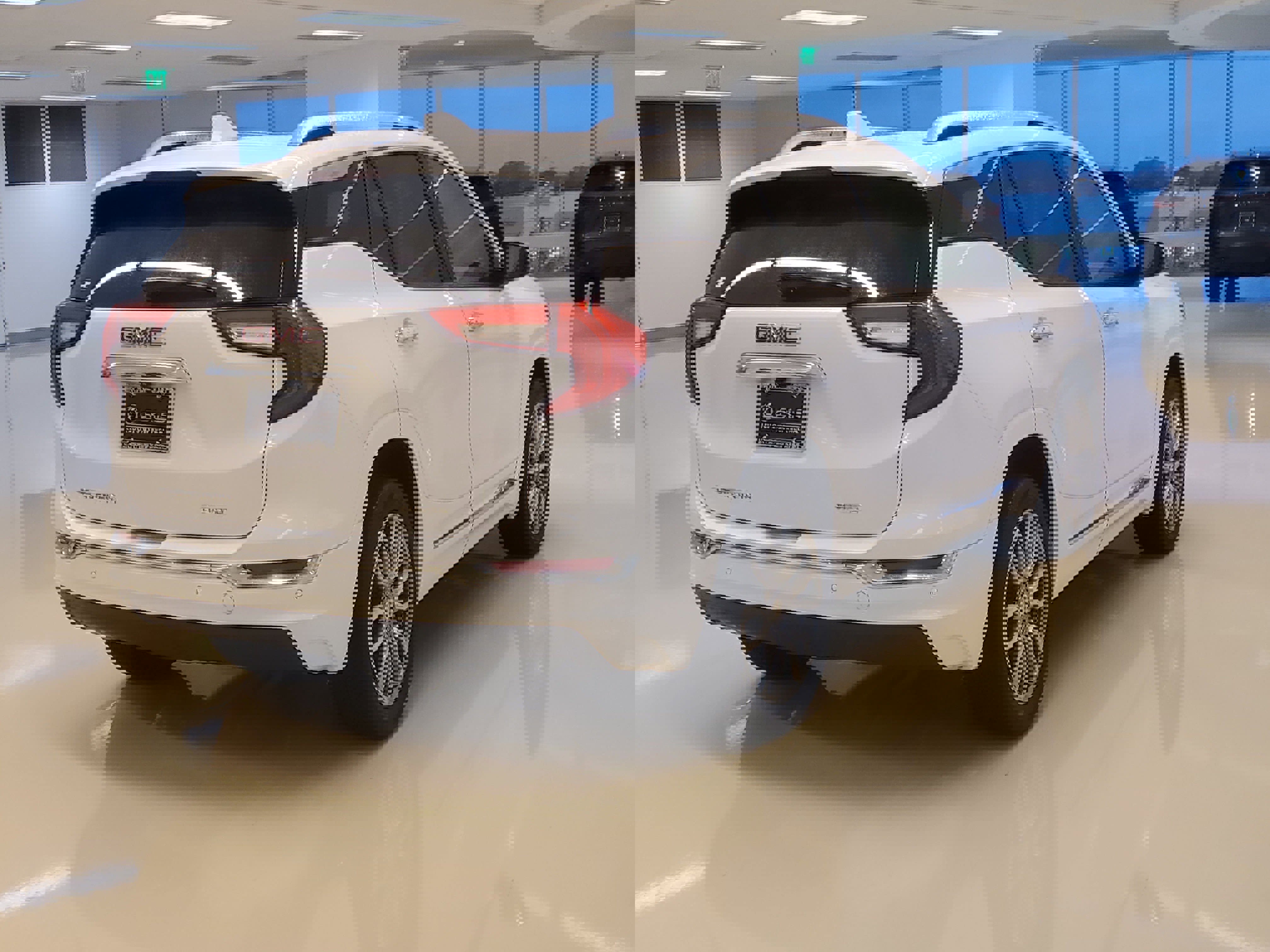 Used 2022 GMC Terrain Denali w/ Denali Premium Package image 10