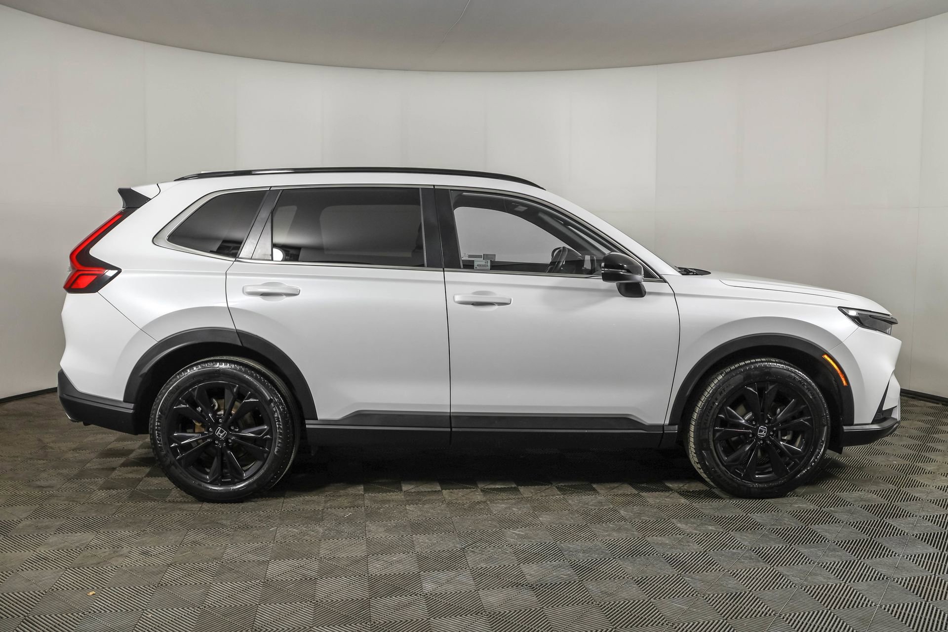 Used 2023 Honda CR-V Sport Touring image 12