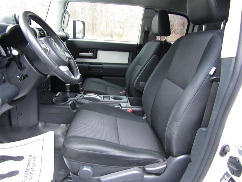 Used 2011 Toyota FJ Cruiser 4WD image 11