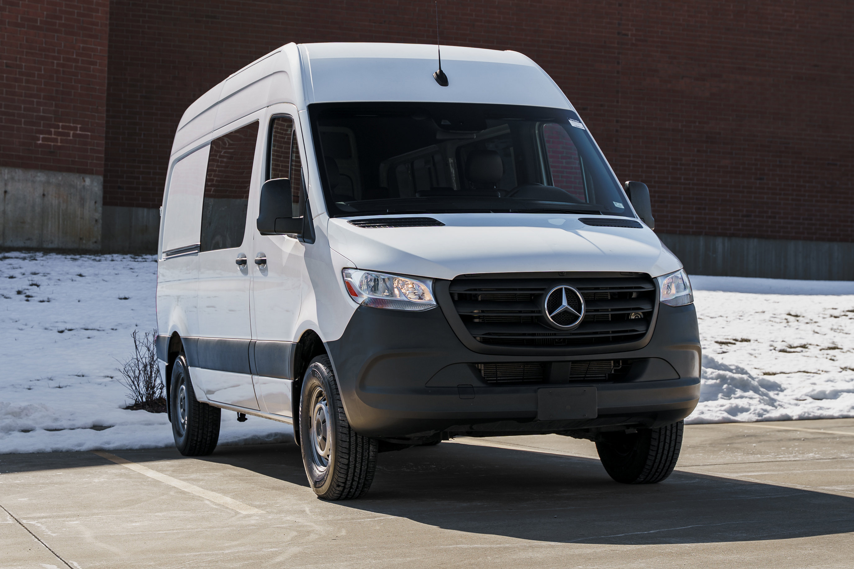 Used 2020 Mercedes-Benz Sprinter 2500 image 1