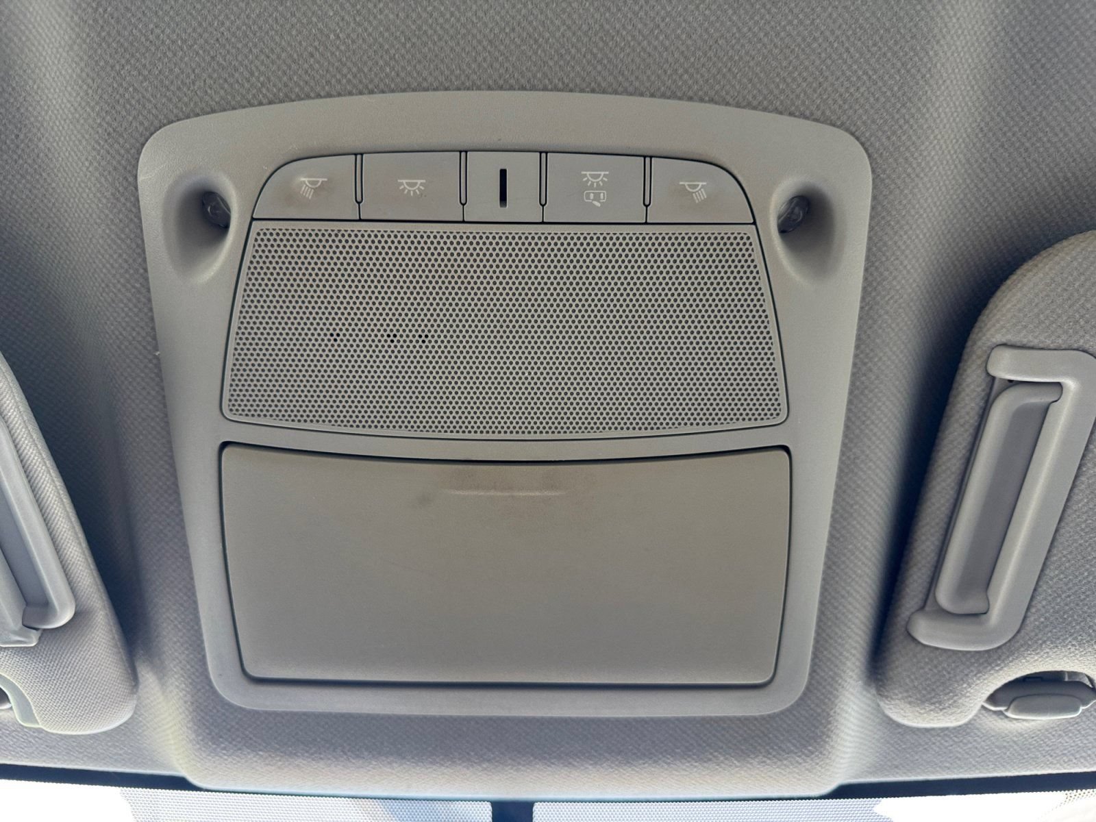 Used 2015 Nissan Sentra SV FWD image 25