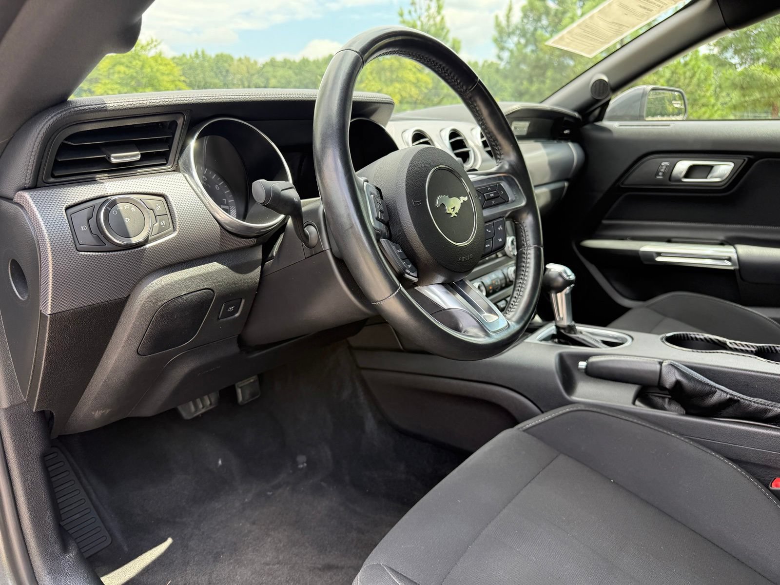 Used 2019 Ford Mustang GT RWD image 22