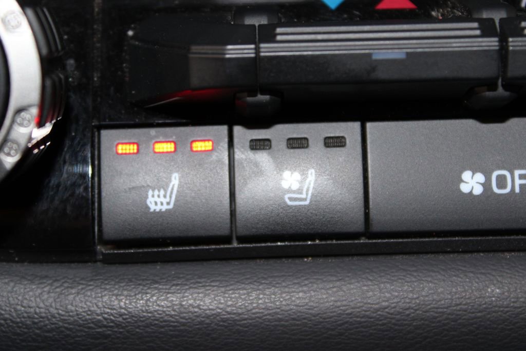 Used 2023 Toyota Tundra Platinum w/ Advanced Package image 45